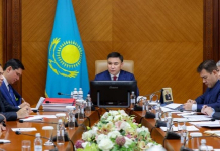 ШЫМКЕНТ: қала әкімінің төрағалығымен өткен аппарат отырысында өзекті мәселелер қаралды