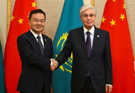 Қасым-Жомарт Тоқаев China Communications Construction Company президенті Чжан Биньнаньді қабылдады