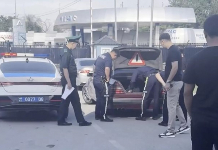Қазақстан шекарасында 300 тоннадан астам жанар-жағармай тәркіленді