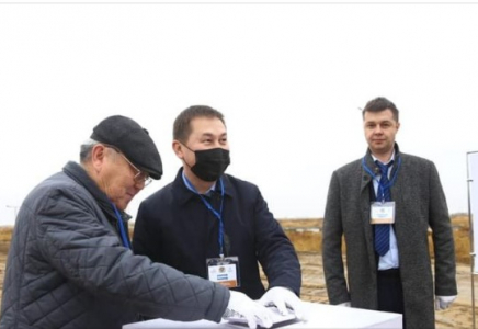 ​Түркістанда жаңа зауыттың капсуласы салынды 