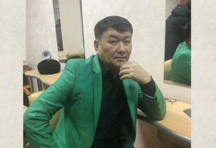 «МАҚТАНШАҚ... кедейлерге мақтанғаныңыз ба?»: көпшілік Қайрат Нұртастың ӘКЕСІН сынға алды (ВИДЕО) 