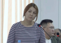 "Қайда бара жатқынымызды білмедік": Сотта екі куәгер қыздың бірі жауап берді