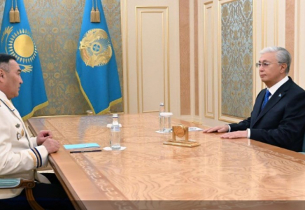 Тоқаев Ұлттық қауіпсіздік комитетінің төрағасы Ермек Сағымбаевты қабылдады Тоқаев Ұлттық қауіпсіздік комитетінің төрағасы Ермек Сағымбаевты қабылдады