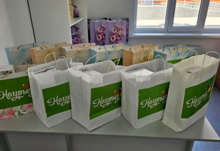 Шымкентте «ШАҢЫРАҚ» күніне орай жаңа туған аналарға құрмет көрсетілді  ⠀ 