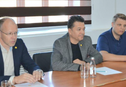 ТҮРКІСТАН: Австриялықтар Жетісайдан жаңа өндіріс орнын ашуға ниетті