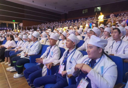 ​ШЫМКЕНТ: студенттер фельдшерлік дағдыларын көрсетті