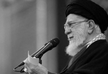 Иран Хаменеиді жерлеу рәсімін кейінге қалдырды