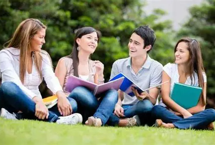 ШЕТЕЛДЕ ОҚЫҒЫҢ КЕЛЕ МЕ? Онда мына БАҒДАРЛАМАЛАРДЫ білгенің жөн