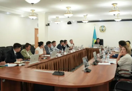 Зейнетақы реформасы: Қазақстанда сингапурлық модель талқыланып жатыр
