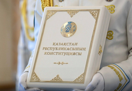 Қазақстанда Конституцияға сәйкес 77 заң мен кодекс жаңартылады