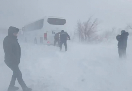 Ақмола облысында 46 жолаушысы бар автобус жолда қалып қойған