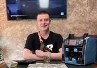 Қазақстанда онлайн-казиноны насихаттаған шетелдік блогердің үстінен қылмыстық іс қозғалды