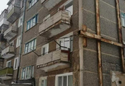 Қазақстанда апаттық жағдайдағы үйлер көбейіп барады