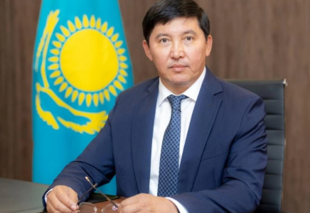 Вице-министр 90 жылдары Жаңа жылдың алдында саудамен айналысып, көп табыс тапқаннын айтты