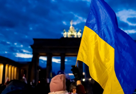 Германия Украинаға артиллериялық зеңбіректер жібереді  
