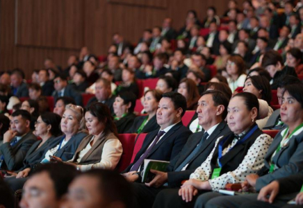 Түркістанда мектеп директорларының білігін арттыруға арналған интенсив өтті