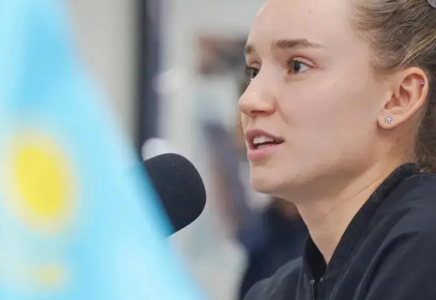 Елена Рыбакина Қазақстанда оңалудан өтеді