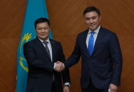Шымкент қаласының әкімі Қырғызстанның бас консулымен кездесті