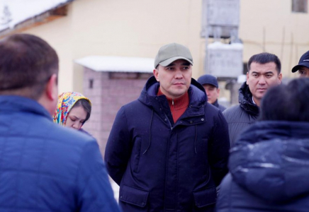 ШЫМКЕНТ: қала әкімі қараусыз қалған нысанның мәселесімен танысты