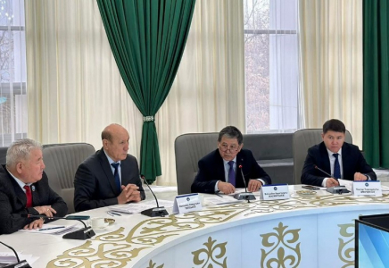ШЫМКЕНТ: ҚХА жанындағы Ақсақалдар кеңесінің отырысы өтті