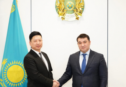 Түркістан облысының әкімі қытайлық инвесторлармен маңызды жобаларды талқылады