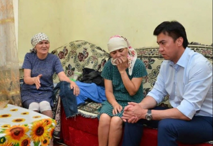 ​Әбдірахымов Шымкенттегі 3 жасар қыздың өліміне көршісі кінәлі екенін айтты