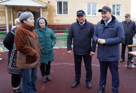 Нұралхан Көшеров Қазығұрт тұрғындарымен кездесті