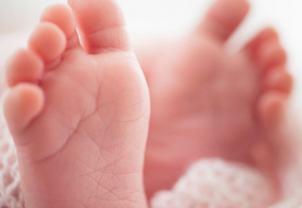 Дәрігерлер салмағы 730 грамм жаңа туған сәбидің өмірін сақтап қалды