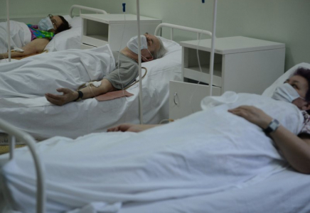 Қазақстанның үш өңіріндегі инфекциялық ауруханаларда төсек-орындар толып кеткен