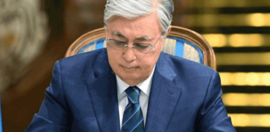 Президент дипломатиялық корпус бойынша бірнеше жарлыққа қол қойды