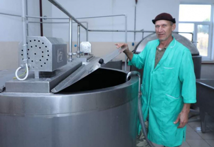 ТҮРКІСТАН: Сарыағаштағы кәсіпорын тәулігіне 20 тонна сүт өңдейді