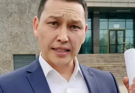 Құжаттарды кабинетінен алып кетіп жүрдім»: куәгер сотта Боқаев кәсіподақтан қаражат жымқыруды жеке бақылауда ұстағанын айтты