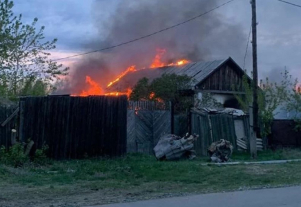 Павлодар облысында өртенген үйден ер адамның денесі табылды