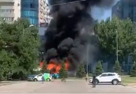 Алматыда автобус өртке оранды (видео)