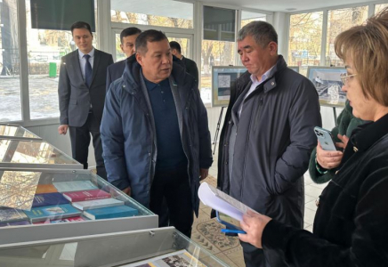 ТҮРКІСТАН: Депутаттық комиссия облыстық архивтердің жай-күйімен танысты