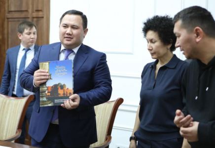 Түркістан қаласына дүниежүзі қолөнершілері келді