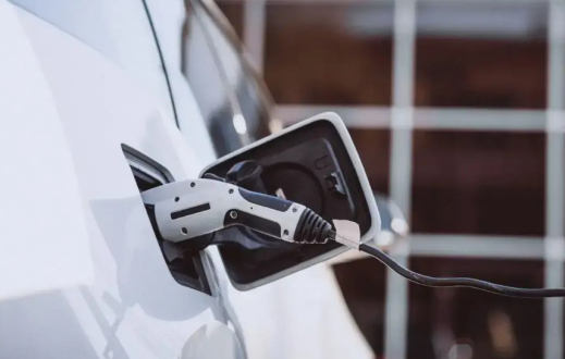 Астанада жүргізушісіз электромобильдер сынақтан өткізілді (ВИДЕО)