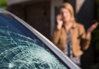 Астанада мас ер адам әйелге қоқан-лоқы жасап, көлігін қиратқан