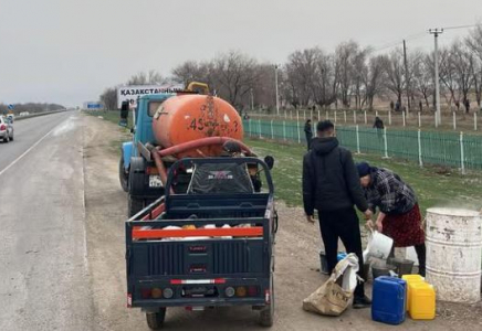 «ТАЗА ҚАЗАҚСТАН»: Саурандағы республикалық жолдарда тазалық жұмыстары жүргізілді