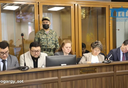 «Салтанат оянады деп айтыңызшы»: Бишімбаевтың сотында шымкенттік көріпкел жауап беріп жатыр 
