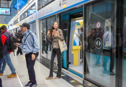 Ішкі істер министрі LRT вагондарын тексерді