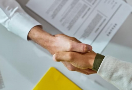 Қазақстанда жалғызбасты ата-аналарды жұмыстан шығаруға тыйым салынбақ