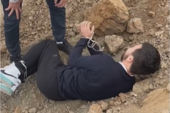 «Жарымдар!»: Желіде «Әнші Qanay-ды тірідей көмбекші болды» деген видео тарады