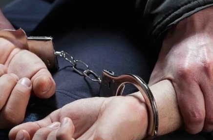 Макинскіде жасөспірім бұрынғы сыныптасын пышақтап тастады 