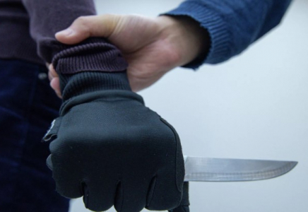 Ақтауда ер адам досын пышақтап тастады