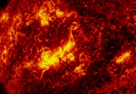 ​Күн бетінде қуатты жарқыл болды