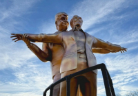 Вашингтонда Трамп пен Эпштейннің мүсіні орнатылды