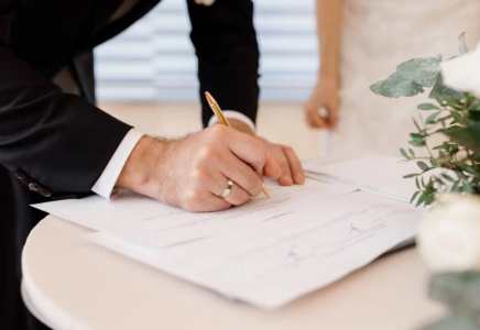 14 жастан рұқсат: Украина кәмелетке толмағандардың үйленуіне жаңа ережелер әзірлеп жатыр