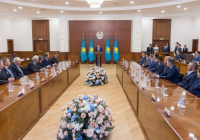 Президенттің атынан Шахтер күні қарсаңында сала мамандары мен ардагерлеріне мемлекеттік наградалар табыс етілді