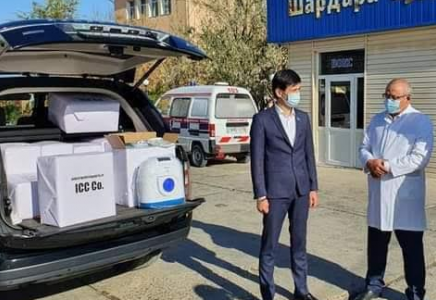 ТҮРКІСТАН: Мақта өңдеу компаниясы ауруханаға 10 оттегі концентраторын сыйлады